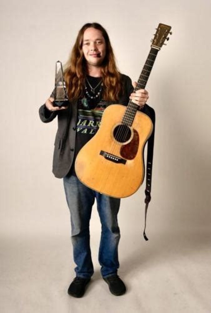 Billy Strings named 2019 IBMA New Artist of the Year, Guitar Player of