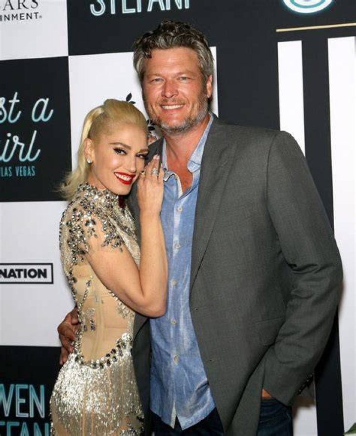 Blake Shelton congratulates Gwen Stefani on her pregnancy with baby boy