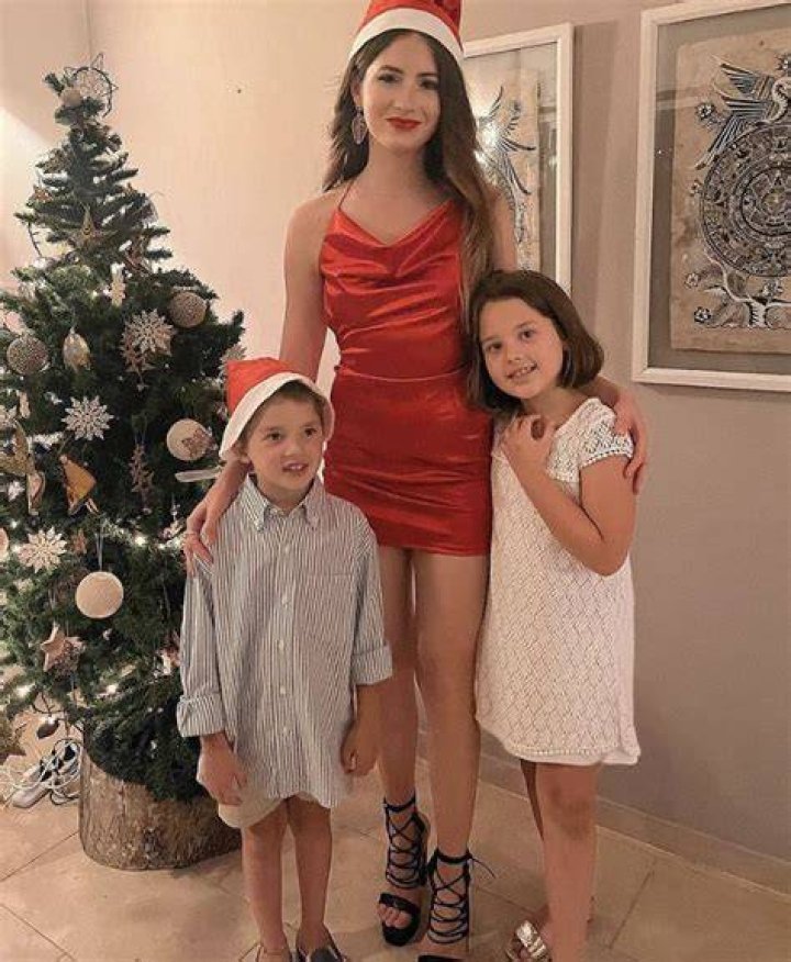 BlogPaper | Antonella Carabelli - Age, Family, Bio