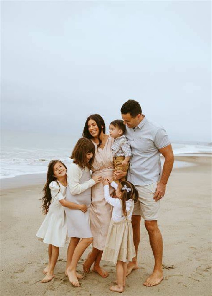 BlogPaper | Auralescent - Age, Family, Bio