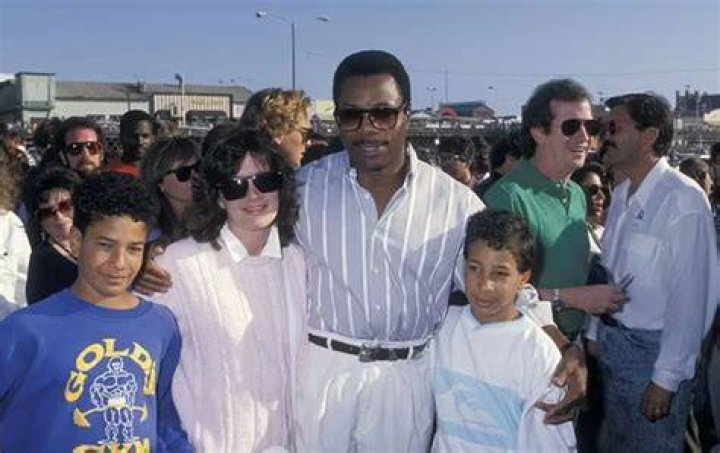BlogPaper | Carl Weathers - Age, Family, Bio