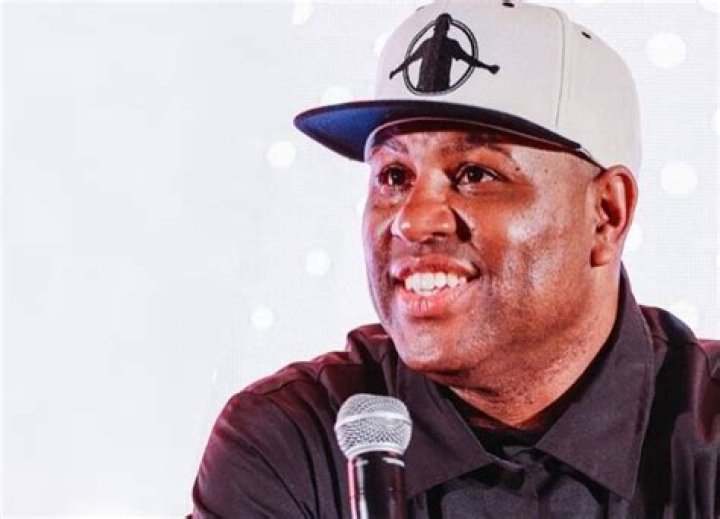 BlogPaper | Eric Thomas - Bio, Age, Net Worth, Height, Single, Nationality, Career, Wiki