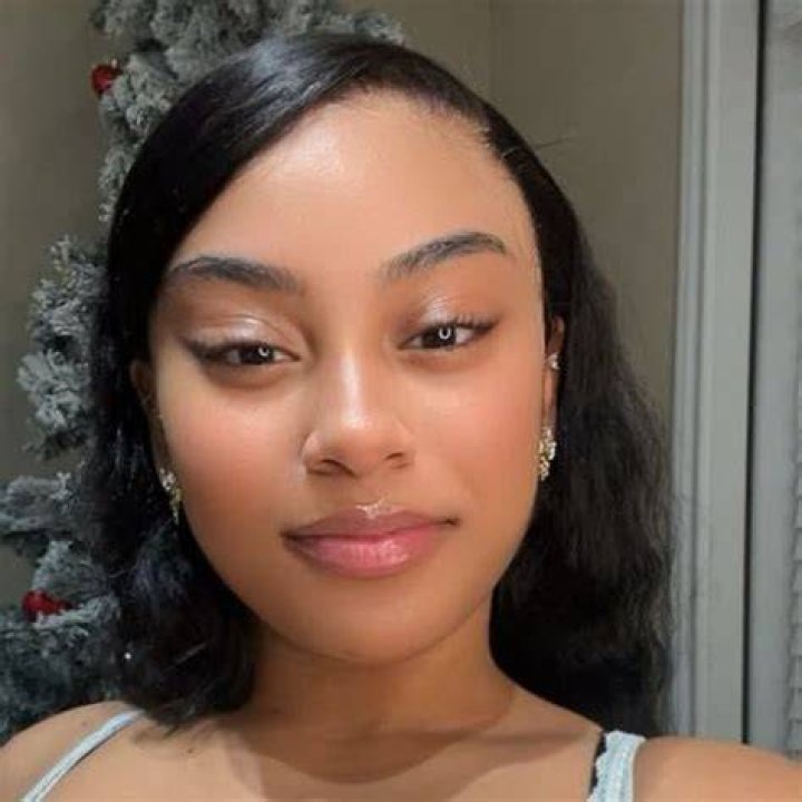 BlogPaper | Jasmyn Aaliyah - Age, Family, Bio