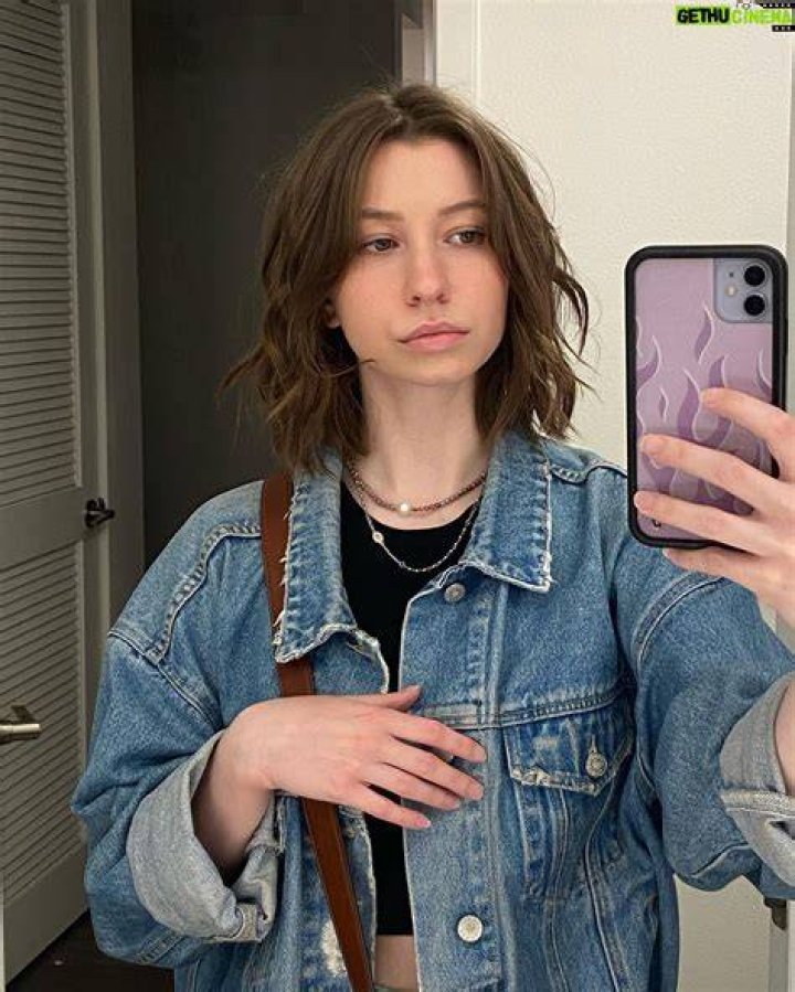 BlogPaper | Katelyn Nacon - Bio, Age, Height, Single, Nationality, Career, Wiki