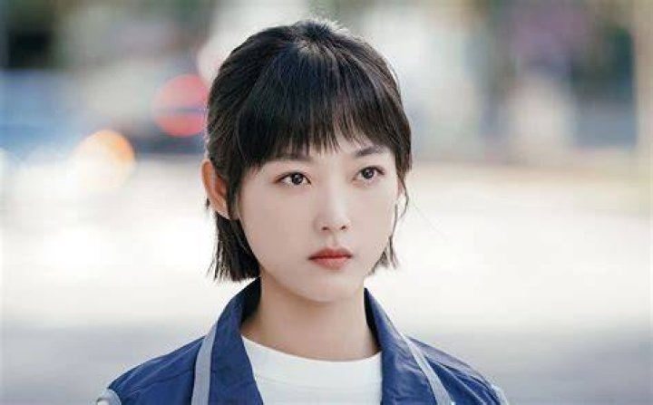 BlogPaper | Lee Yoo-mi - Bio, Age, Net Worth, Single, Nationality, Body Measurement, Career