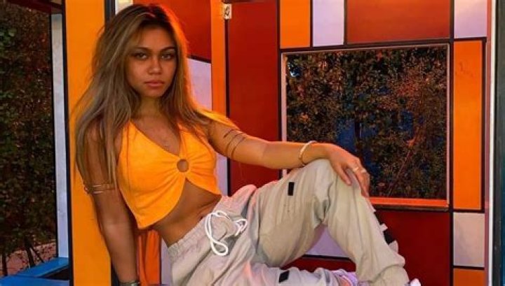 BlogPaper | Maile Hammahz - Age, Family, Bio