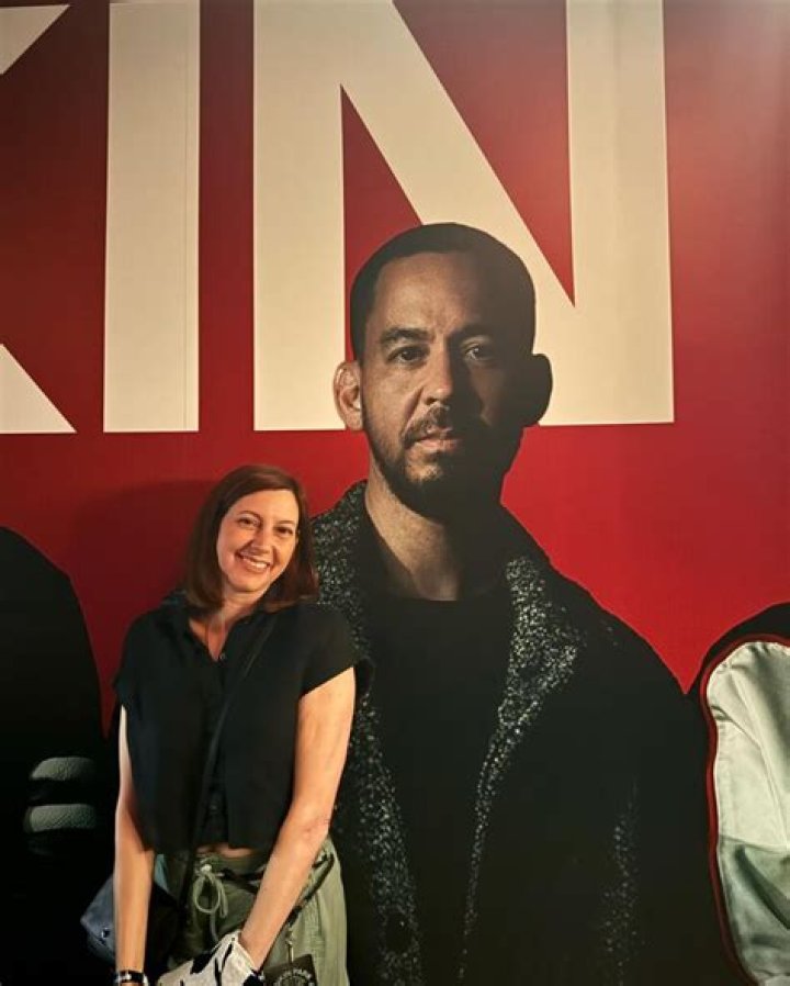 BlogPaper | Mike Shinoda - Bio, Age, Net Worth, Height, Single, Nationality, Career