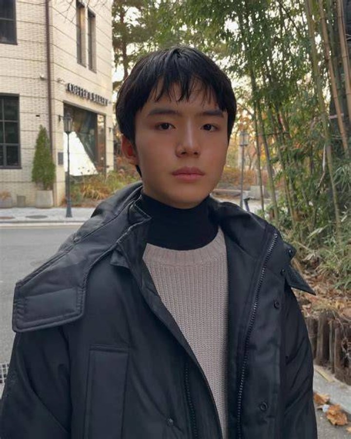 BlogPaper | Moon Woo-Jin - Age, Family, Bio