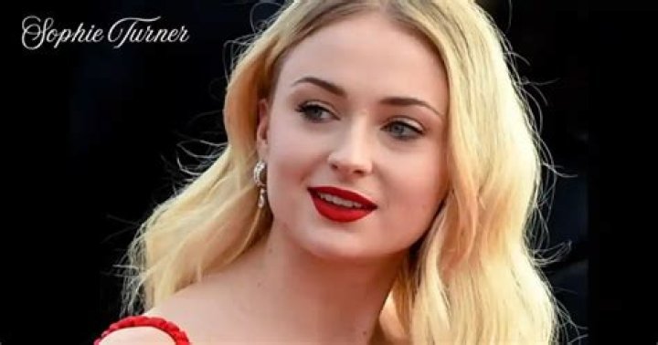 BlogPaper | Sophie Turner - Bio, Age, Net Worth, Height, Married, Nationality, Career
