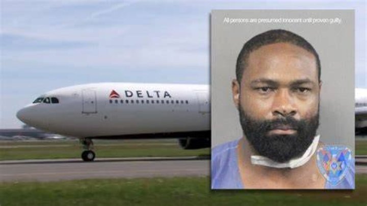 Bloody passenger subdued on Delta Air Lines flight landing in New