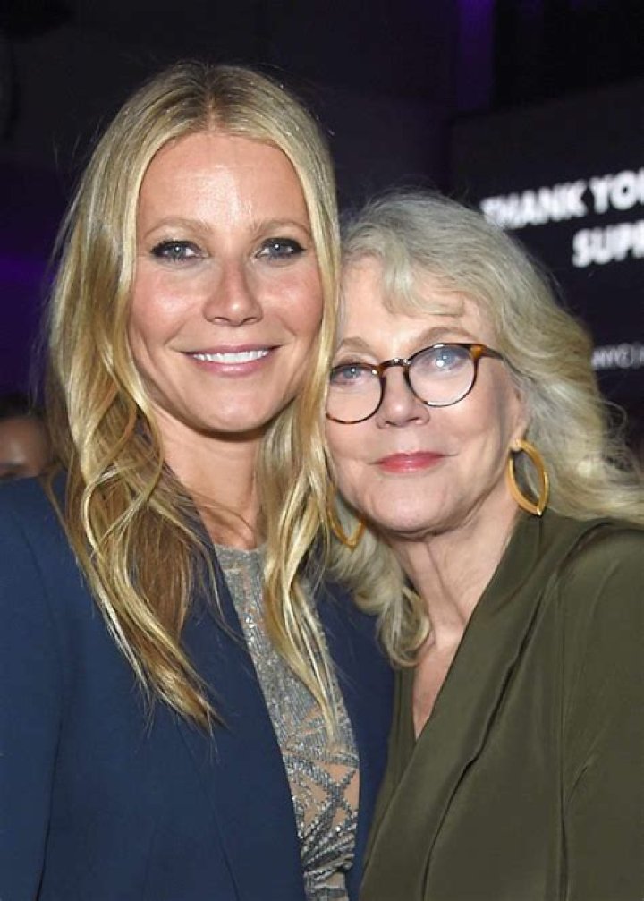 Blythe Danner Bio, Daughter, Age, Net Worth, Husband, Is She Dead or