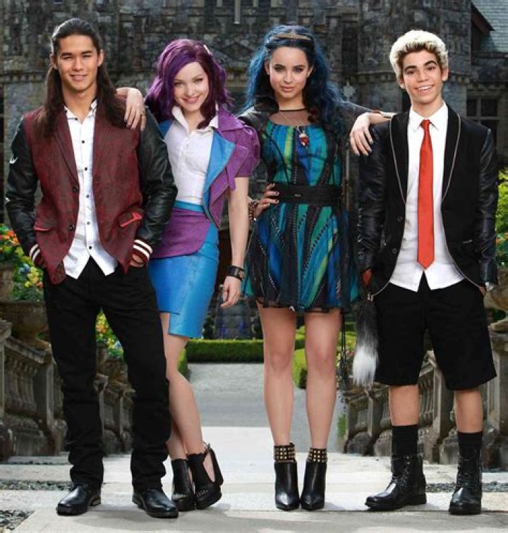 Booboo Stewart family in detail mother, father, sisters Familytron