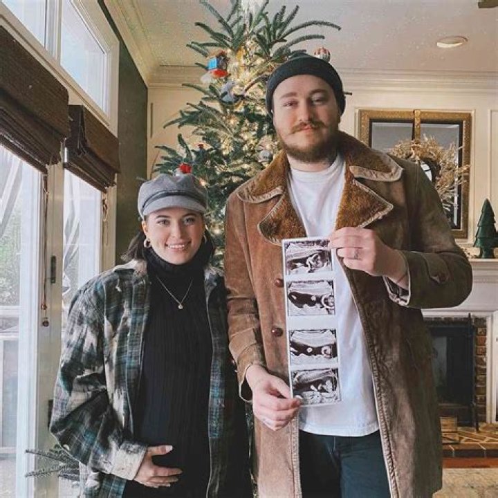 Braison Cyrus Age, Net Worth, Height, Parents, Girlfriend, Movies 2022