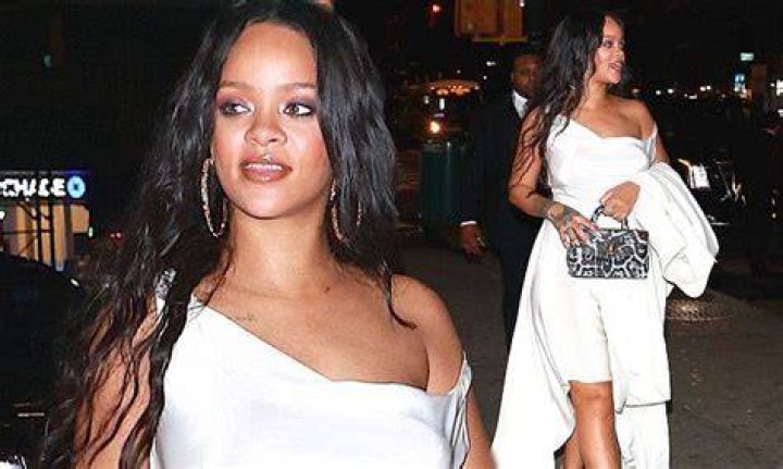 Braless Rihanna dazzles following Diamond Ball after party Estilo de