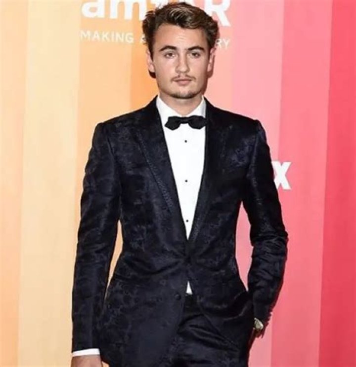 Brandon Thomas Lee Dating Status Now, Height, Net Worth