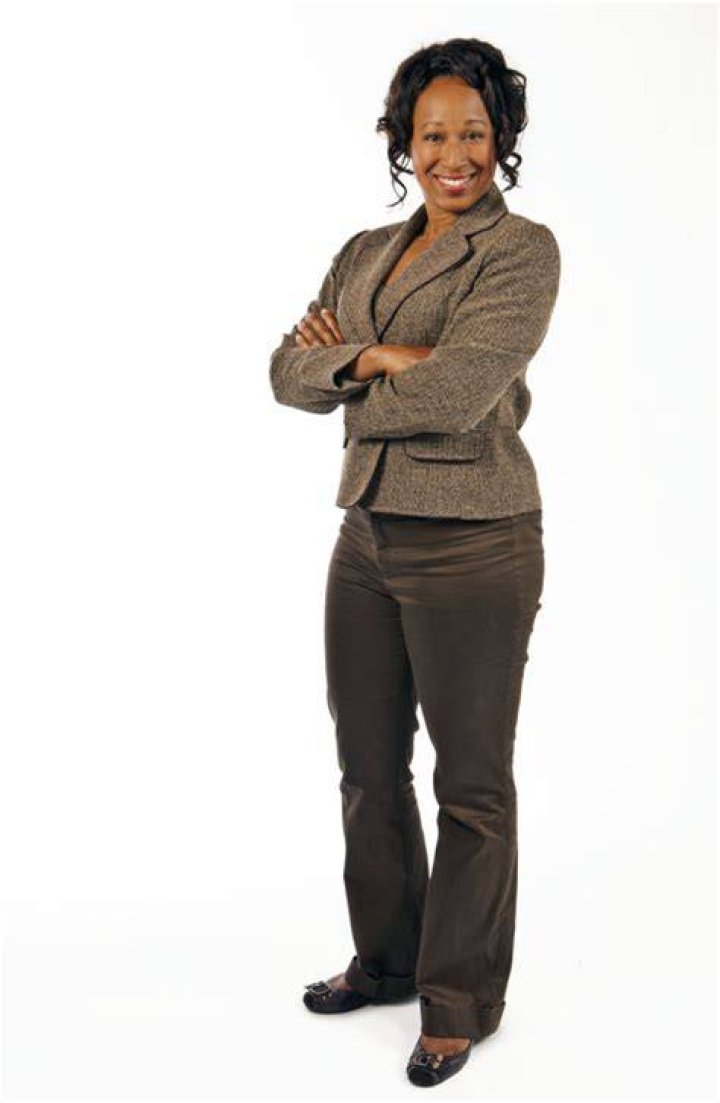 Brenda Crichlow Cast Notes from the Heart Healer Hallmark Movies