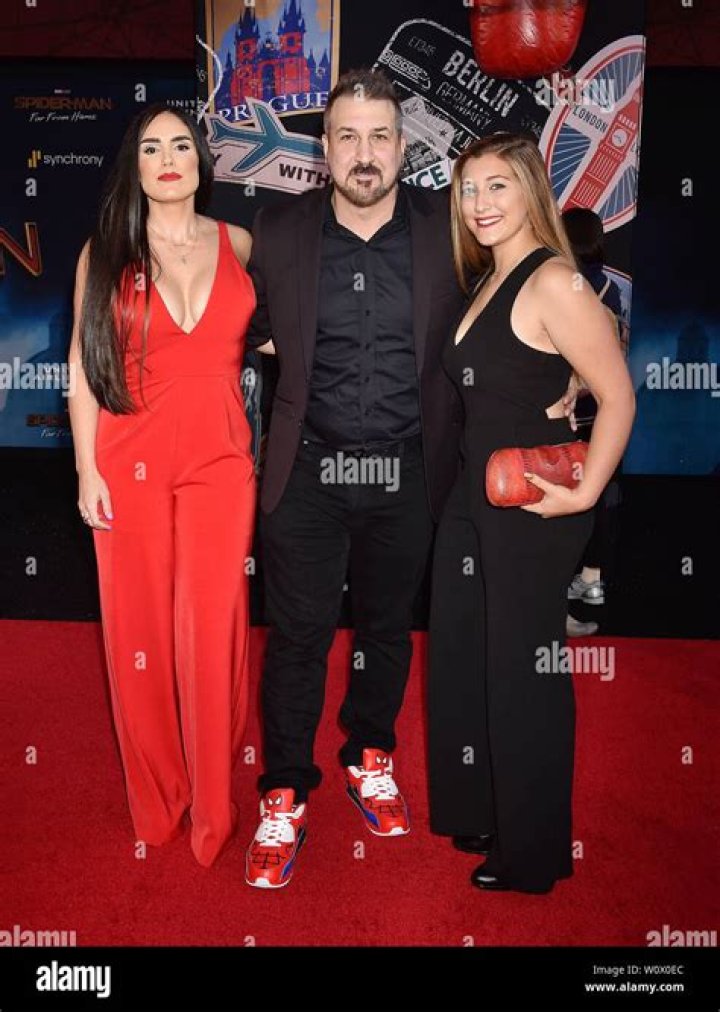 Briahna Joely Fatone Picture 2 Premiere of Disney's Alexander and the