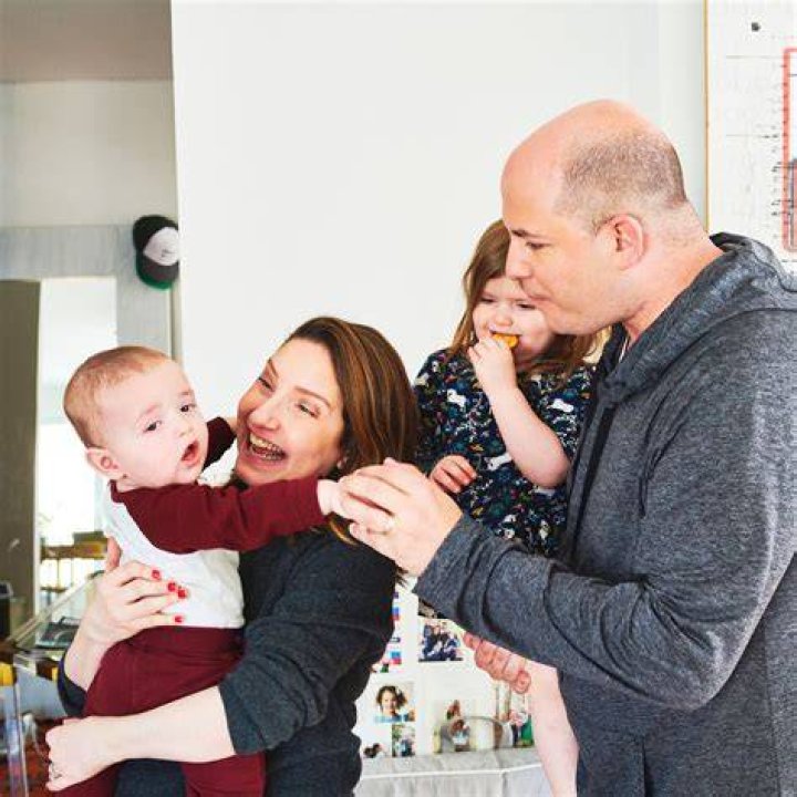 Brian Stelter have a Romantic Married Life with wife Jamie Shupak