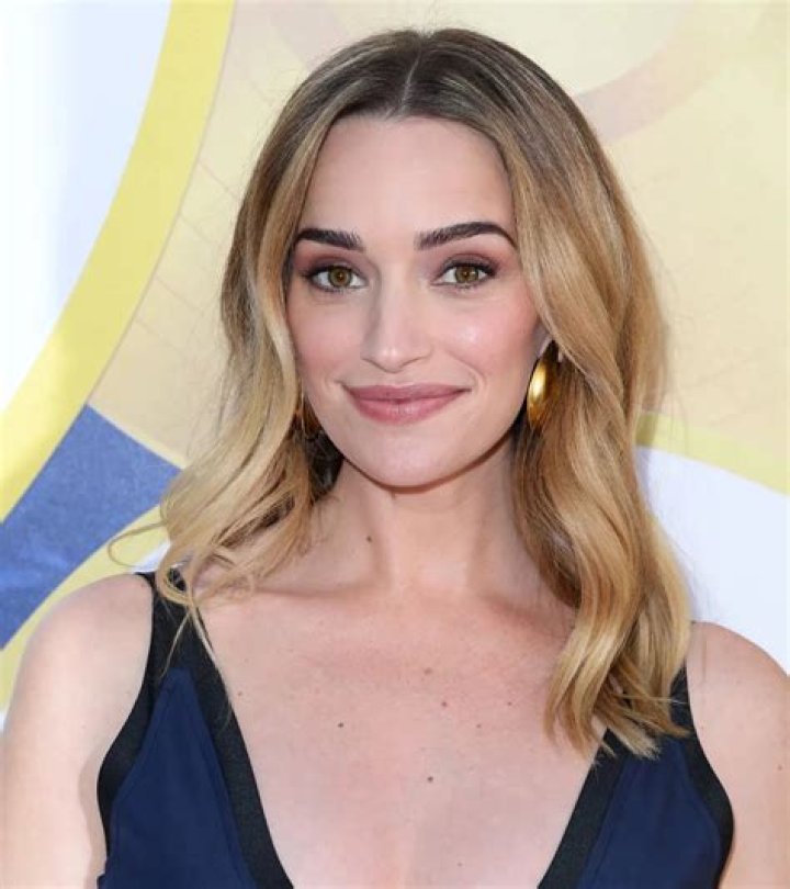 Brianne Howey Age, Net Worth, Husband, Family and Biography (Updated