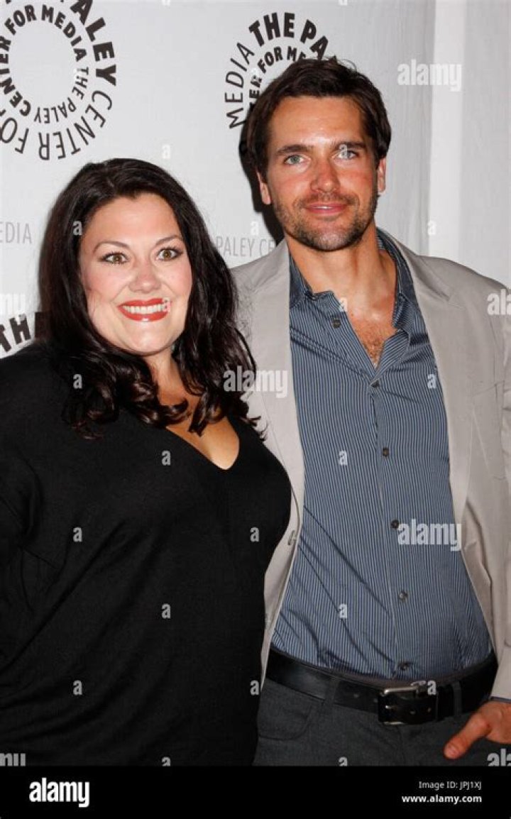 Brooke Elliott Married