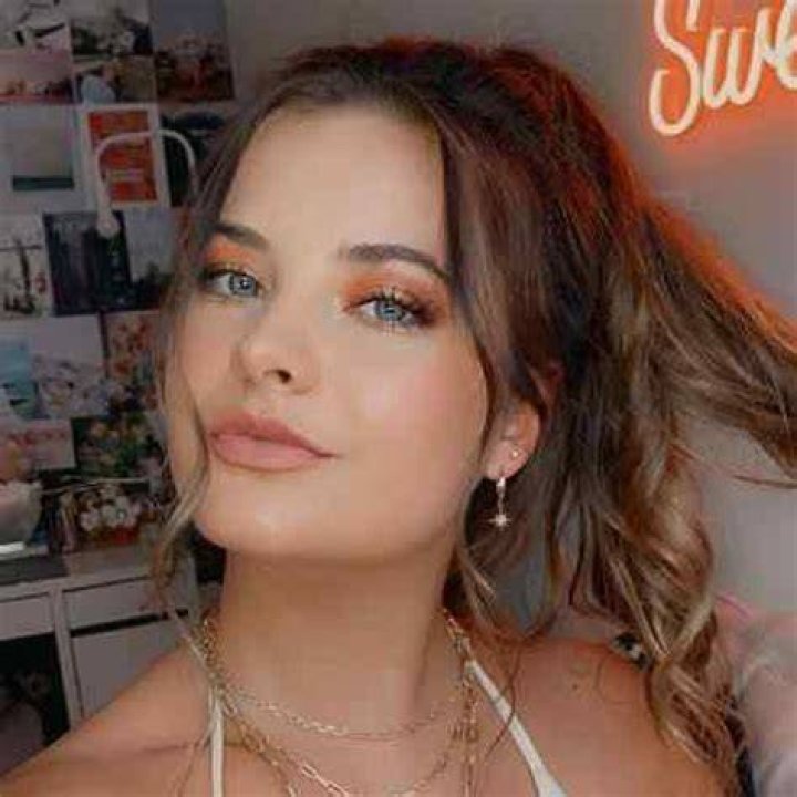 Brooke Hyland Bio, Age, Net Worth, Height, In Relation, Facts