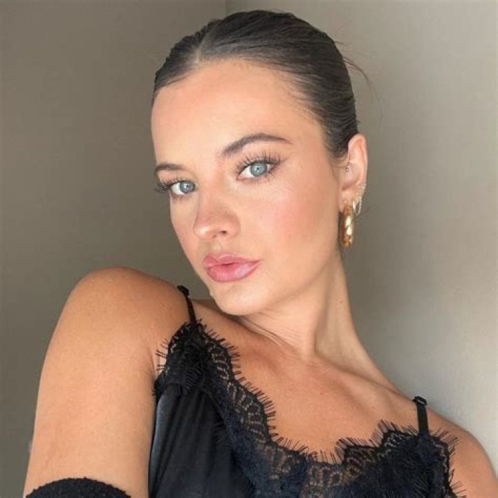 Brooke Hyland Height Age Weight Measurement Wiki Bio & Net Worth