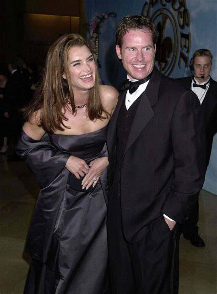 Brooke Shields and Chris Henchy Celebrate 22nd Wedding Anniversary at N