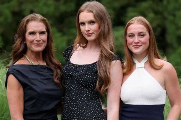 Brooke Shields Daughters Meet Rowan Francis & Grier Hammond