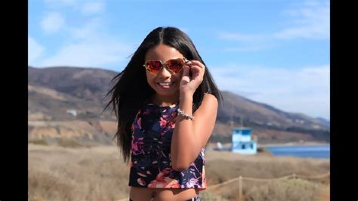 Brooklyn Queen- YouTuber