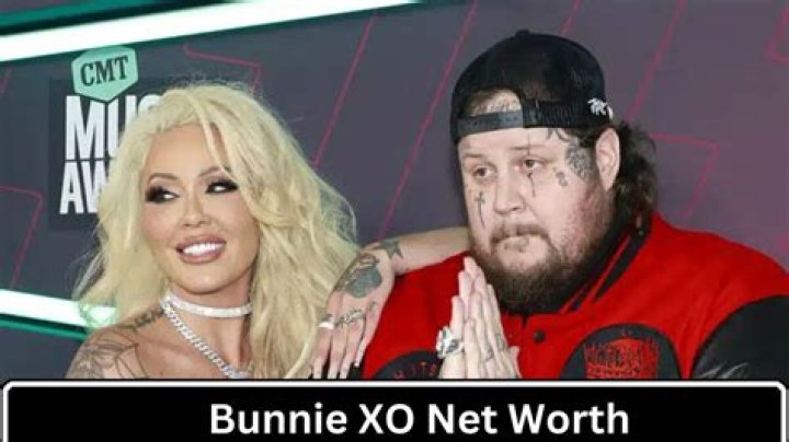 Bunnie Xo Net Worth in 2023 How is the Musical Artist Rich Now?