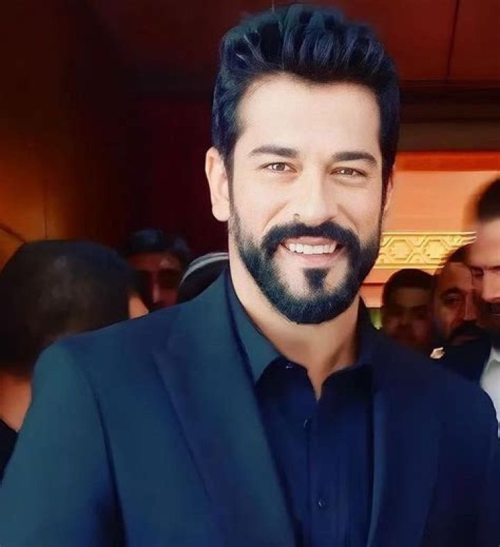 Burak &Ouml;zdemir on Twitter "SİZCE ???? https// / Twitter
