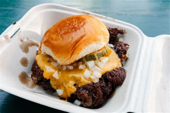 Burger She Wrote Review Beverly Grove Los Angeles The Infatuation