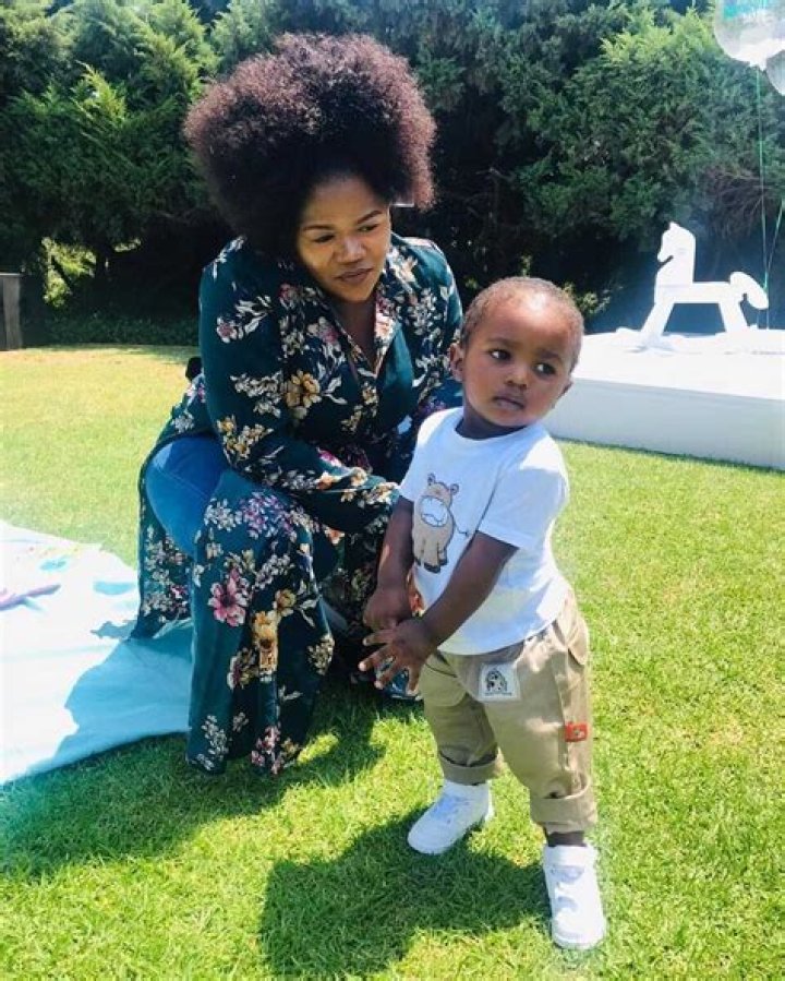 Busiswa biography age, child, baby daddy, songs and albums Briefly.co.za