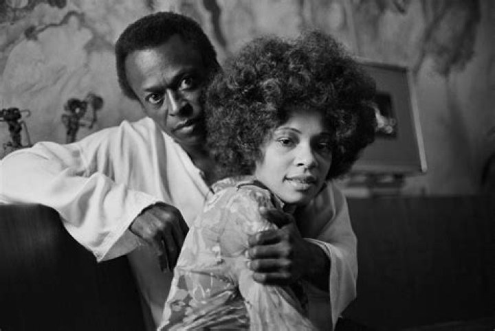 BW_MD011 Miles and Betty Davis Iconic Images