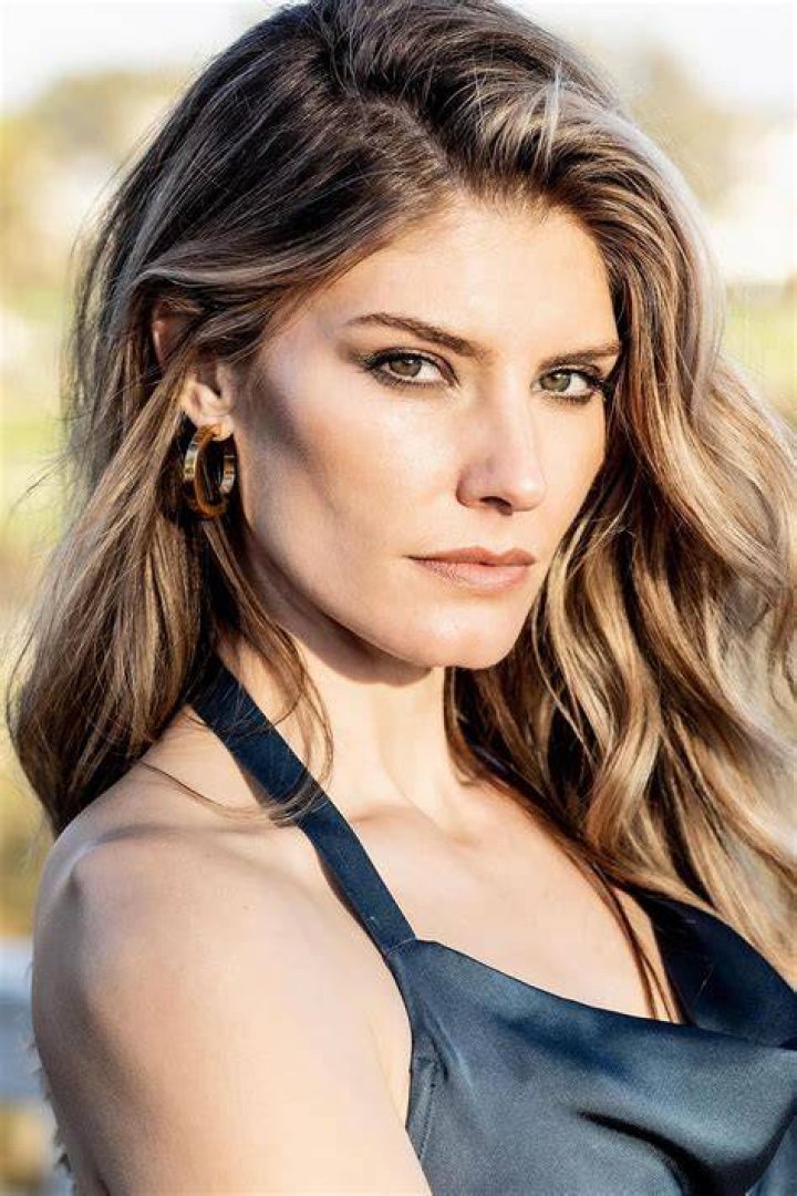 Caitlin Bassett IMDb