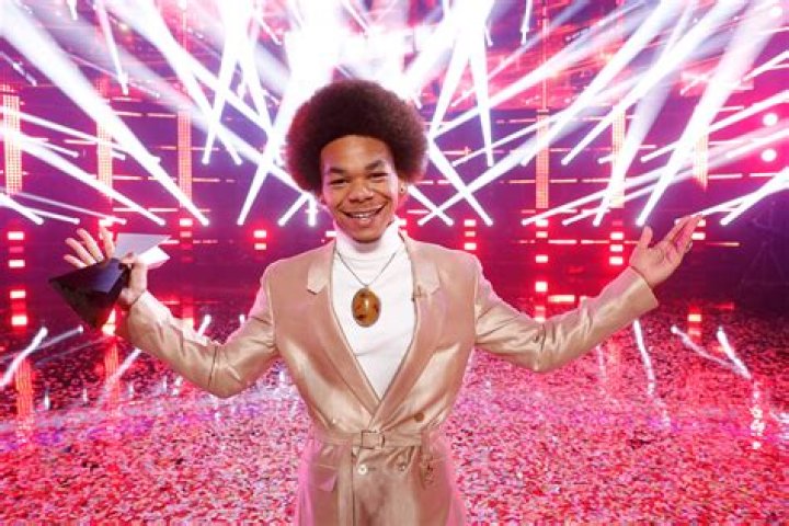Cam Anthony's Smooth Performance of Sam Smith's "Lay Me Down" - The Voice Blind Auditions 2021 - the voice cam anthony feeling good