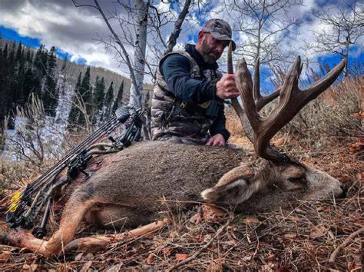 Cam Hanes Bowhunting&rsquo;s Ambassador to the World