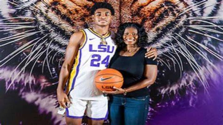 Cam Thomas Wife, Wiki, Parents, Net worth, Stats, Career