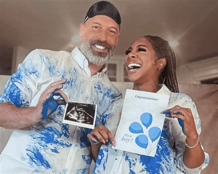Candiace Dillard Bassett age, Instagram, net worth, husband, drama