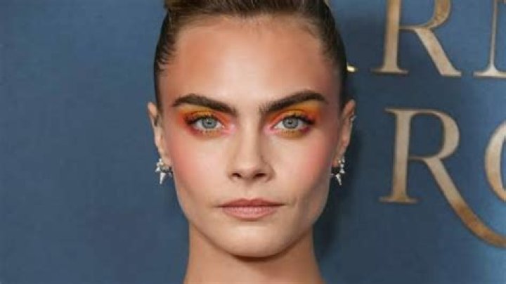 Cara Delevingne Net Worth Celebrity Net Worth