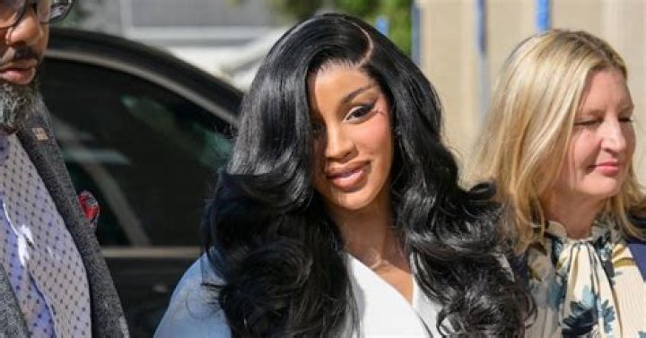 Cardi B Ethnicity Bio Her Nationality, Parents Race Background, Mother