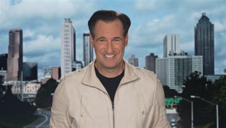 Carl Azuz Net Worth, Salary, Married, Parents, Now, Money, Real Name
