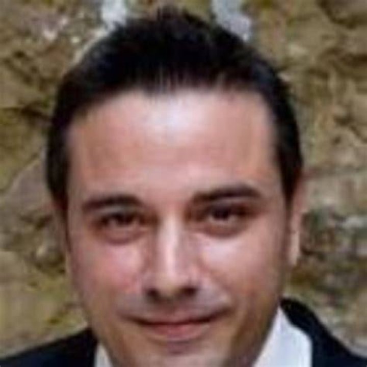 Carlos E. Navarro Candil TECHNOLOGY ACCOUNT DIRECTOR HAVAS DIGITAL