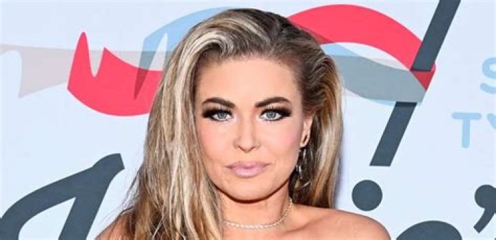Carmen Electra Height, Weight, Bra, Bio, Figure Size