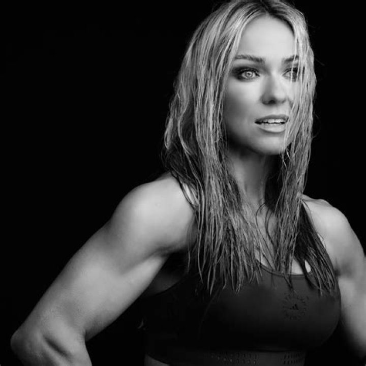 Caroline Girvan YouTube in 2022 Fitness motivation videos, Shoulder