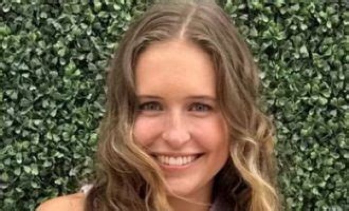 Caroline trupp kansas About her background Muzeeke