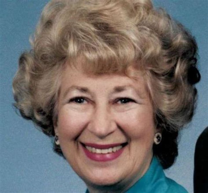 Carolyn Maxwell Wiki Age, Spouse, Net Worth, and Full Bio Star Two