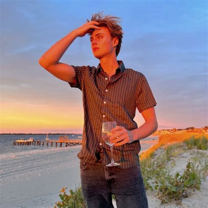 Carter Sharer (Youtuber) Wiki, Bio, Age, Height, Weight, Net Worth