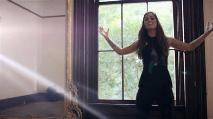Cassadee Pope Comes Clean About Rumors She's Dating Chris Young