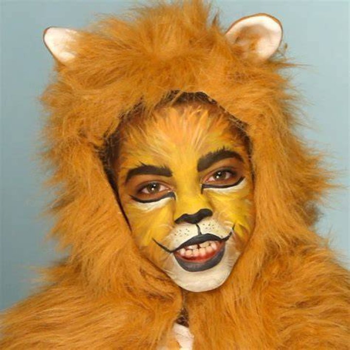 Cecilia Lion Beauty makeover, Halloween makeup pretty, Beauty inspiration